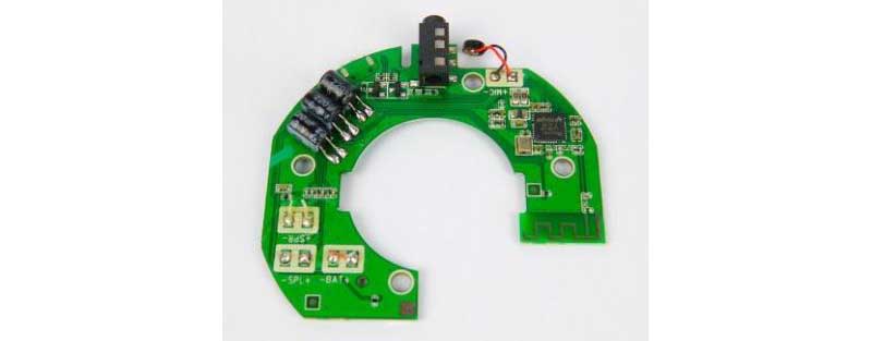 The PCB removed from the headphones
